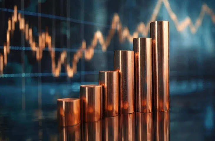 कमोडिटी मार्केट में भूचाल! तांबा 13,000 डॉलर प्रति टन के ऊपर, निवेश के लिए बन रहा नया हॉट ऑप्शन&nbsp;