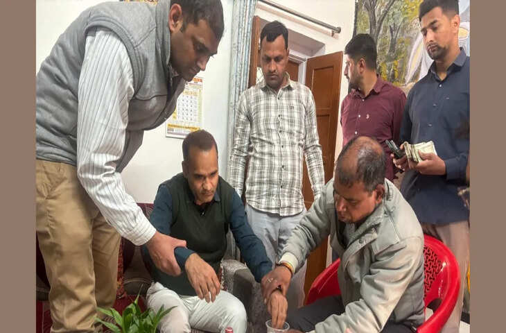 वीडियो में जाने सवाई माधोपुर में एसीबी ने BDO और जिला परियोजना प्रबंधक को रिश्वत लेते रंगे हाथों गिरफ्तार किया