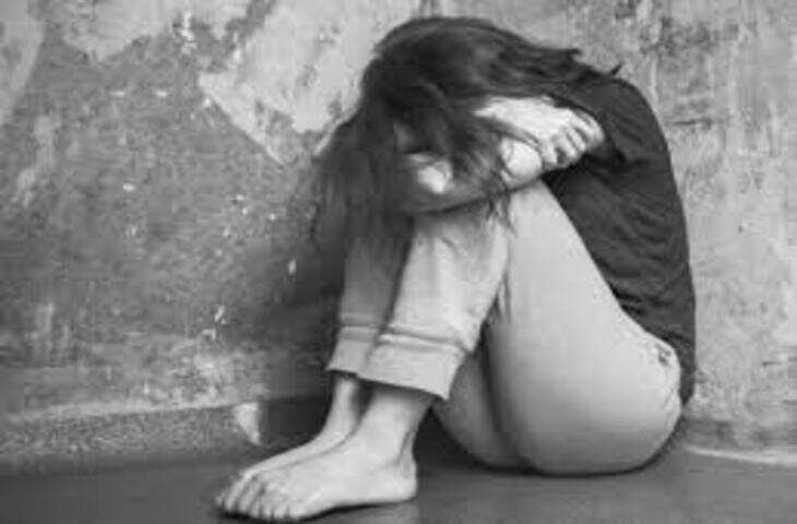 जालोर में थाने के भीतर मारपीट का आरोप, एक्सक्लूसिव फुटेज में देंखे सुरक्षा मांगने पहुंचे परिवार ने पुलिस पर लगाए गंभीर आरोप