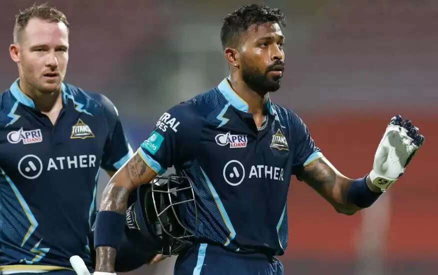 hardik pandya broken stump sanju samson direct throw--11111