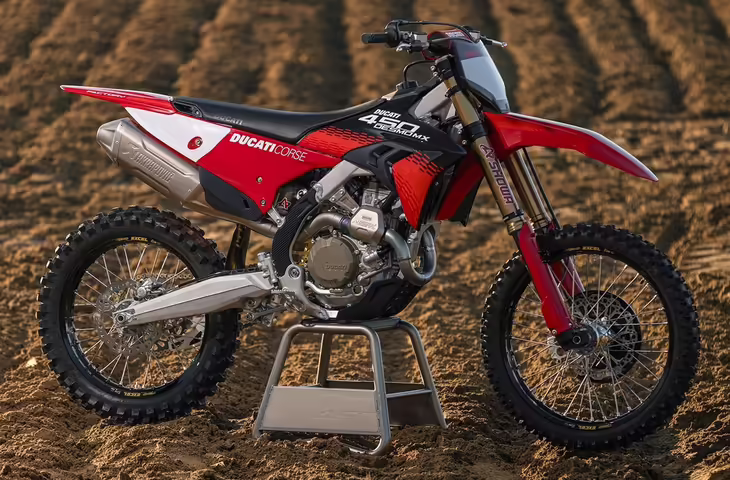 Ducati ने पेश की Desmo 450 MX ऑफ-रोडिंग के लिए परफेक्ट बाइक, जानिए फीचर्स और एक्स-शोरूम कीमत