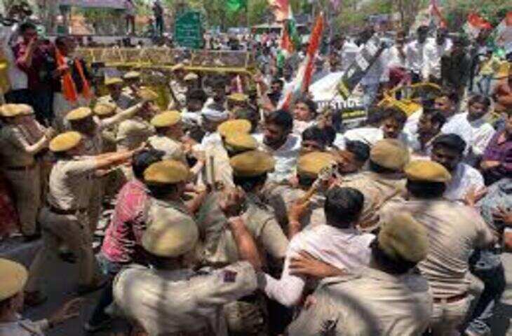 अजमेर स्मार्ट सिटी विवाद में यूथ कांग्रेस का हंगामा, वीडियो में देखें बैरिकेड्स पलटकर कलेक्ट्रेट में पहुंचे कार्यकर्ता