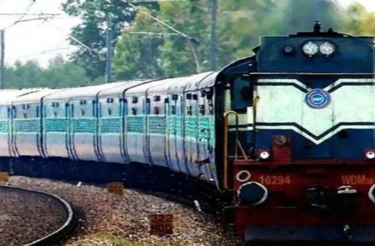 रेलवे की बड़ी राहत: कई ट्रेनों में बढ़ेंगे स्लीपर और एसी कोच, वेटिंग यात्रियों को मिलेगा फायदा