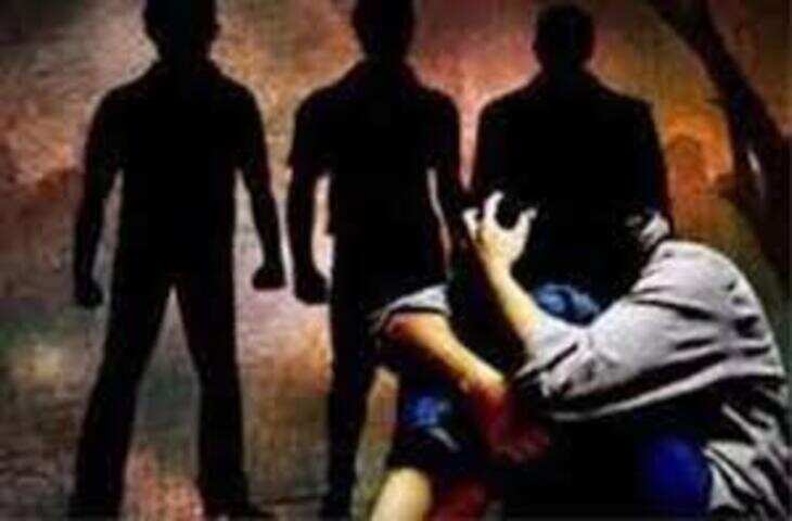 शौच करने गई थी नाबालिग, पीछे पड़े 4 हैवान, गैंगरेप के बाद कहा- किसी को बताया तो जान से मार देंगे