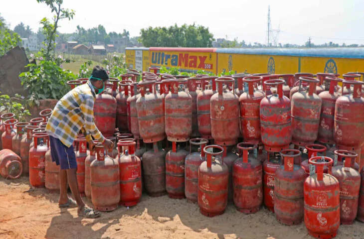 Delhi LPG Rule: अब नहीं मिलेगा 5 किलो वाला सिलेंडर, नए सिस्टम के साथ 8 सेवाओं में बड़ी कटौती