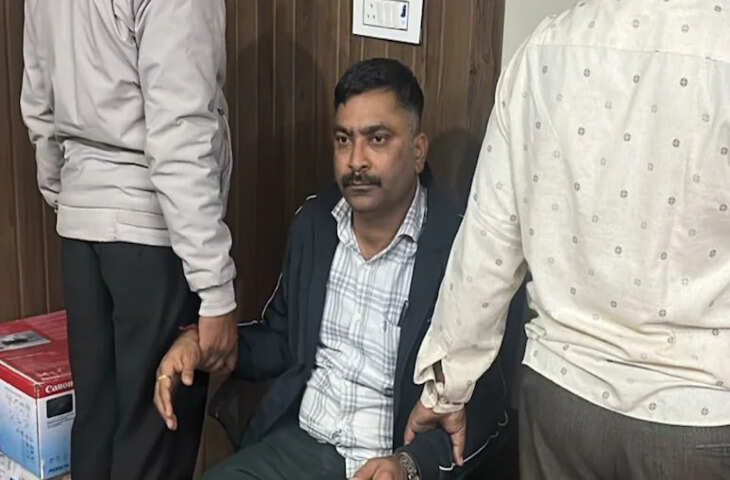 कांस्टेबल ने की थी 30000 रुपये रिश्वत की डील, 20000 रुपये घूस लेते हुआ ट्रैप, SI हुआ फरार