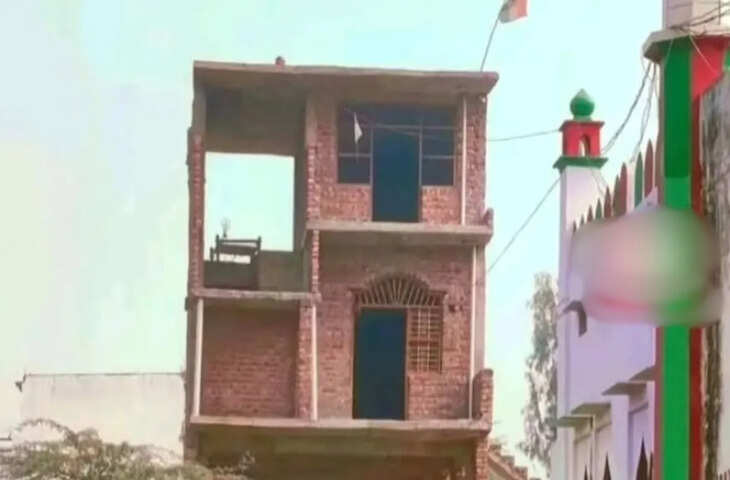 तस्वीर देखकर लोग हुए हैरान, &lsquo;ये महान आदमी कौन है?&rsquo; सवाल बना चर्चा का विषय