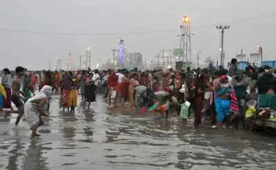Sankranti समारोह तेलुगु राज्यों में भोगी के साथ हुआ शुरू