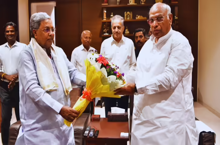 कर्नाटक में CM कुर्सी पर सस्पेंस! Mallikarjun Kharge का नाम चर्चा में, G. Parameshwara ने दिया चौंकाने वाला बयान