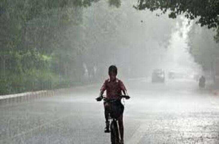 मानसून ने पूरे देश को किया कवर, यूपी से राजस्थान तक भारी बारिश का कहर; वीडियो में जाने गाजियाबाद में धंसी सड़क, नदी में बहे 3 हजार LPG सिलेंडर