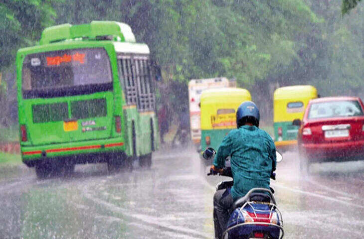 Delhi-NCR Weather Update: तेज आंधी-बारिश और ओले, दिन में छाया अंधेरा, लोगों को मिली गर्मी से राहत​​​​​​​