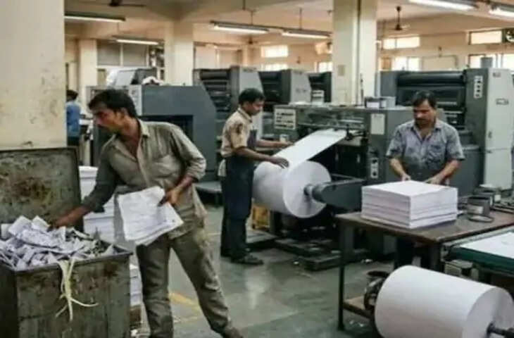 महाराष्ट्र TET पेपर लीक का आगरा कनेक्शन, प्रिंटिंग प्रेस से जूते के इनसोल में छिपाकर निकाले प्रश्नपत्र