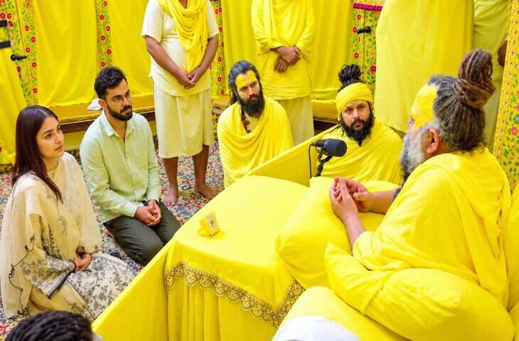 विराट कोहली ने 5 करोड़ रुपये लेकर प्रेमानंद महाराज के आश्रम जाने का आरोप नकारा, वीडियो में जाने प्रवक्ता बोले- दावा पूरी तरह झूठा