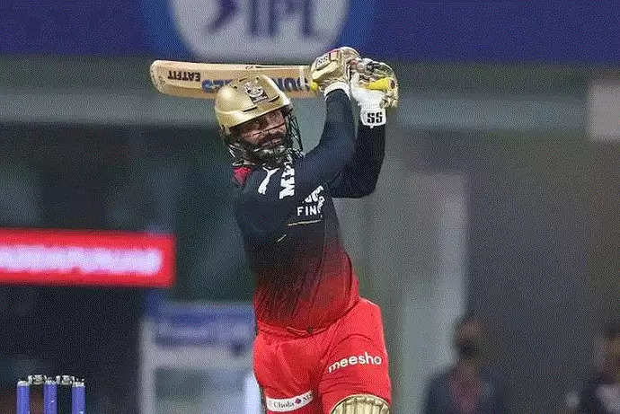 टी20 वर्ल्ड कप के लिए फैंस की पहली पसंद बने Dinesh Karthik, सोशल मीडिया पर आई तारीफों की बाढ़