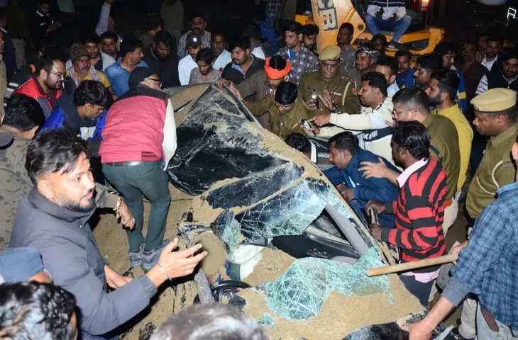 3 जनवरी को बजनी थी शहनाई, पिता, 2 चाचा और भाई की मौत से मची चीख पुकार, परिवार में छाया मातम