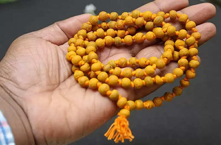 astro tips wear this garland or haridra mala for getting married soon