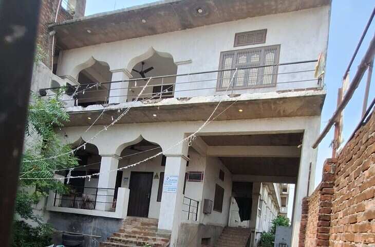 संतकबीरनगर में मदरसा शिक्षक पर एटीएस ने उठाए गंभीर आरोप, मदरसा सील और एनजीओ पंजीकरण रद्द