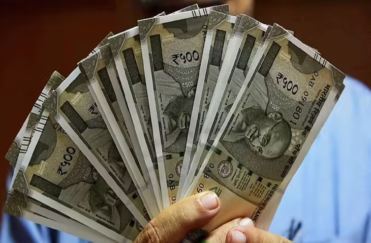 Investment Tips: पहली सैलरी से करें इस अकाउंट में निवेश, बिना रिस्क 15 साल में तैयार हो सकता है 32.5 लाख रुपये का फंड
