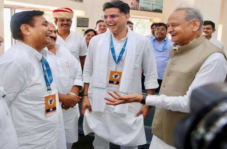 हम तो परमानेंट इंचार्ज हैं,PCC वॉर रूम में गहलोत-पायलट की मजेदार बातचीत