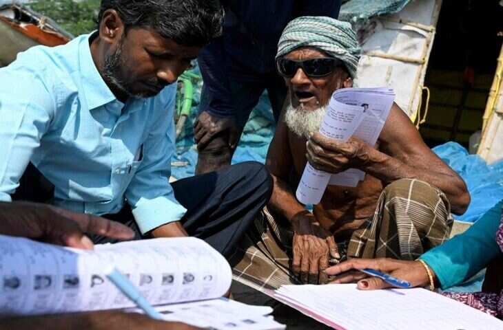 चुनाव आयोग ने जारी की ड्राफ्ट वोटर लिस्ट! SIR के बाद बंगाल-राजस्थान में कुल 1 करोड़ से ज्यादा वोट हटे, यहाँ देखे चौकाने वाले आंकड़े 