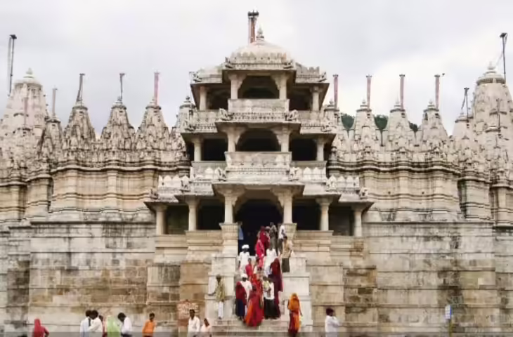 राजस्थान का गौरव रणकपुर जैन मंदिर!&nbsp; जहां 1,444 अनोखे स्तंभ बयां करते हैं इतिहास और आध्यात्म, वीडियो में जानिए पूरा इतिहास&nbsp;&nbsp;