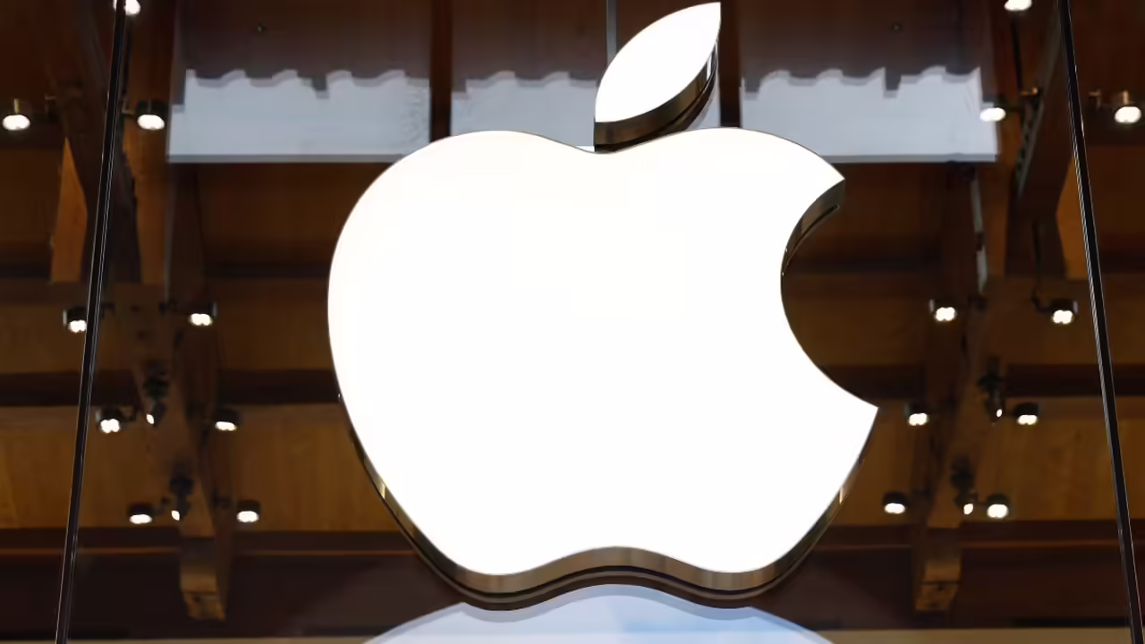 20 साल पूरे होने पर Apple देगा आने ग्राहकों को बड़ा तौहफा, फोल्डेबल iPhone से लेकर कैमरा वाले AirPods तक लॉन्च की चर्चा तेज