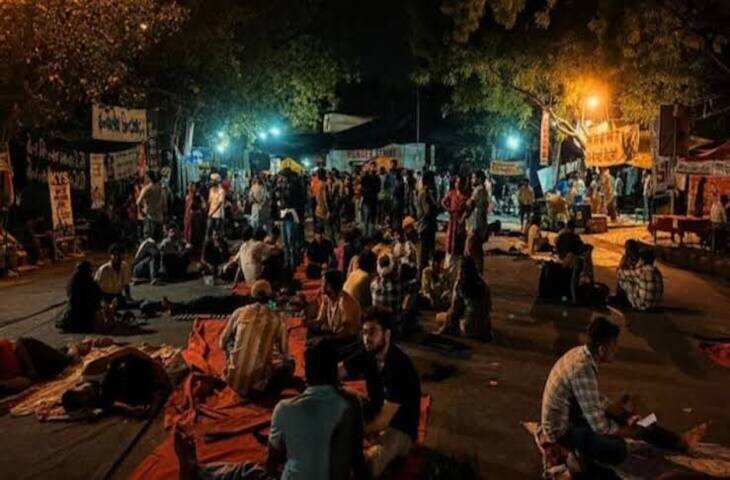 संसद मार्च रोकने पर बवाल, प्रदर्शनकारियों पर लाठीचार्ज; कई घायल, सोनम वांगचुक ने रखीं 3 बड़ी शर्तें