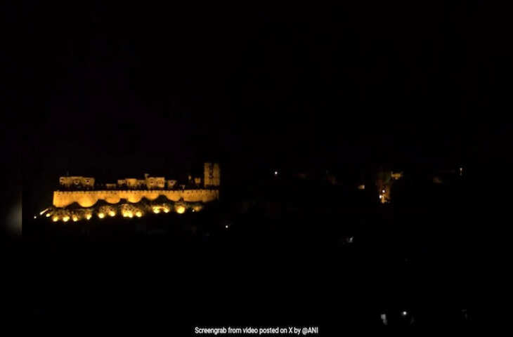 जैसलमेर में शाम 6 से सुबह 6 बजे तक रहेगा ब्लैकआउट, आर्मी एरिया के 5 KM के दायरे में प्रवेश वर्जित&nbsp;