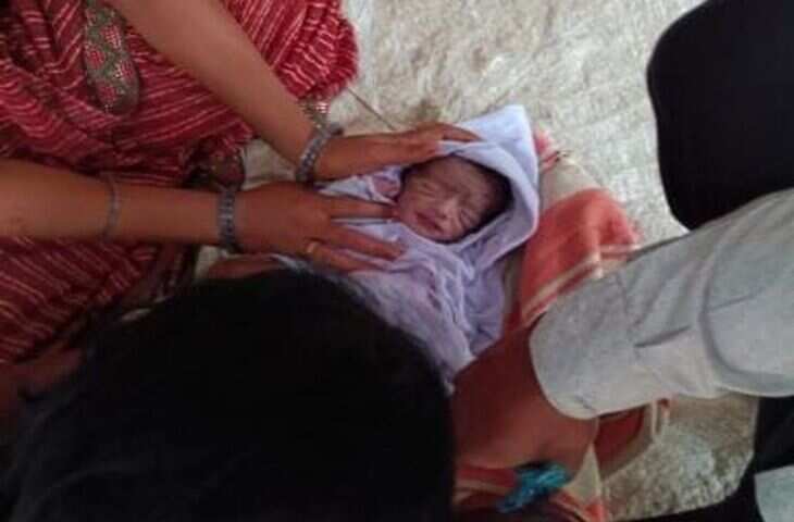 झालावाड़: कड़ाके की ठंड में कांटों और पत्थरों के बीच मिला नवजात, इंसानियत ने बचाई नन्ही जान