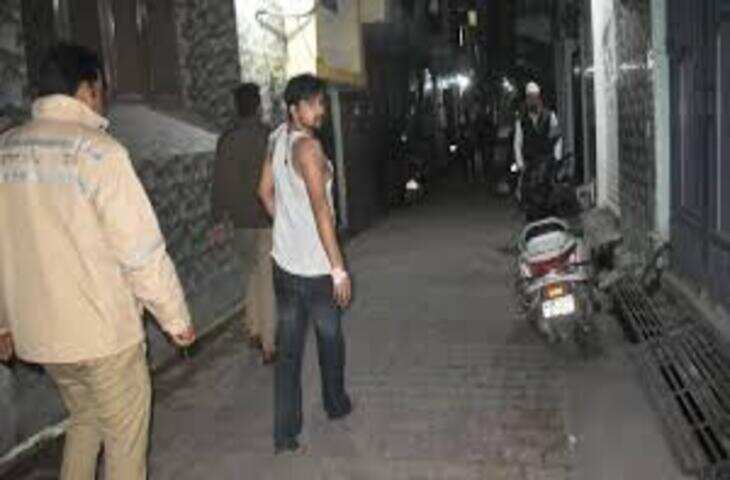 सरेआम गोलीबारी में स्क्रैप कारोबारी की हत्या, साथी घायल