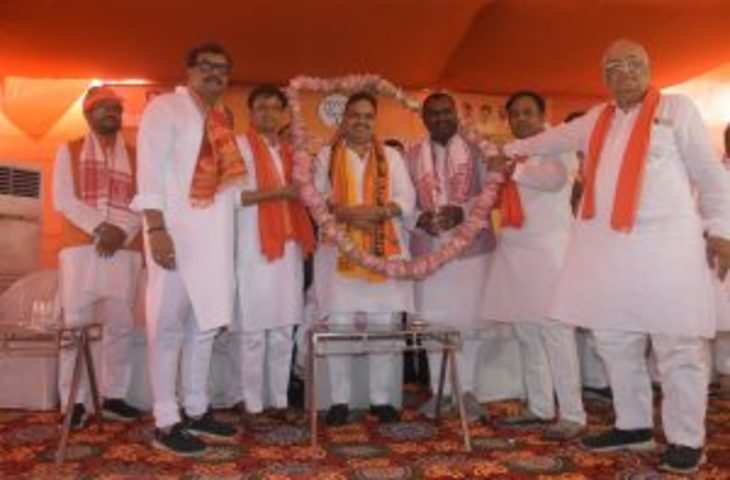 Dhanbad में राजस्थान के मुख्यमंत्री ने व्यापारियों को निवेश का दिया न्योता