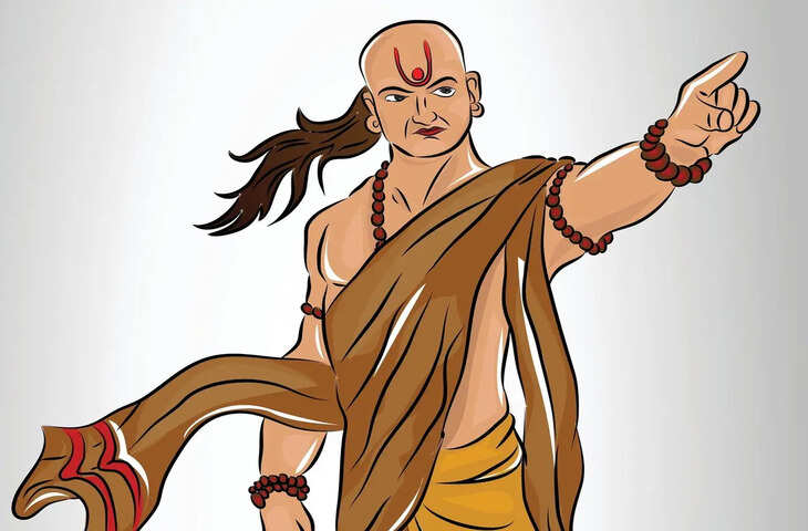 Chanakya Niti in Hindi: सफलता के रास्ते में ये आदतें बनती हैं सबसे बड़ी बाधा, अच्छे मौके भी निकल जाते हैं हाथ से