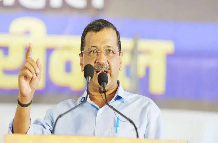 अरविंद केजरीवाल ने विधानसभा विशेषाधिकार समिति में पेश होकर बीजेपी सरकार पर साधा निशाना
