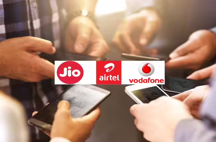 IPL Live Streaming Plans: Jio, Airtel और Vodafone Idea के इन रिचार्ज से फोन पर मिलेगा स्टेडियम जैसा एक्सपीरियंस