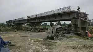 Rishikesh पूजा अर्चना कर पुल निर्माण कार्य शुरु किया