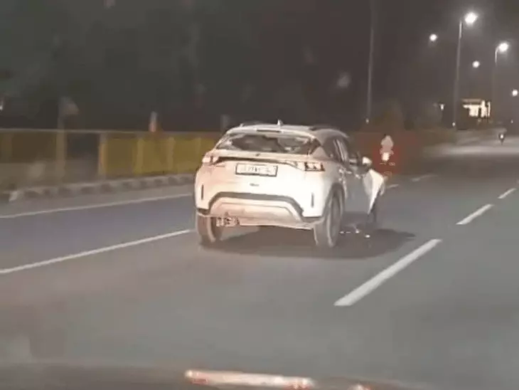 अमरोहा में नशे में धुत सिपाही पर दो लोगों को कार से कुचलने का आरोप, हादसे में घायल हुए युवक