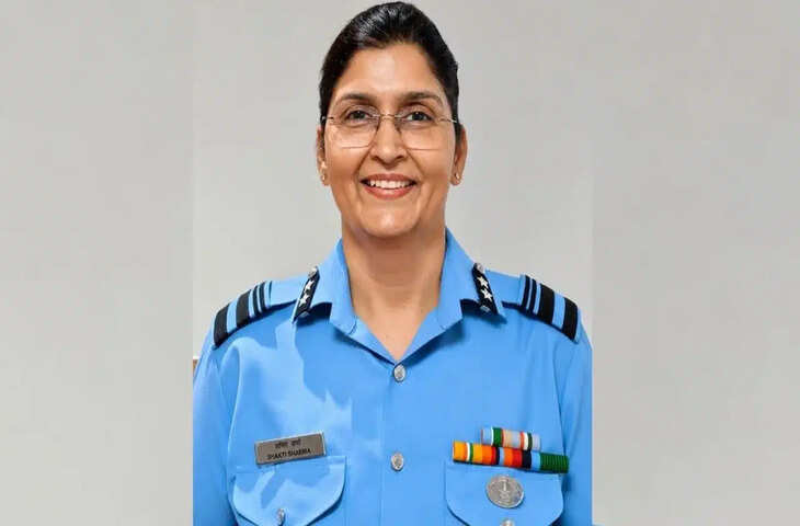 Shakti Sharma ने रचा इतिहास: भारतीय वायुसेना में टू-स्टार रैंक पाने वाली बनीं पहली महिला अफसर