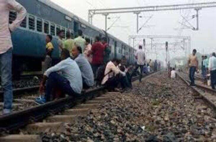 अछनेरा रेलवे यार्ड में महिला की हत्या, शव मिलने से सनसनी