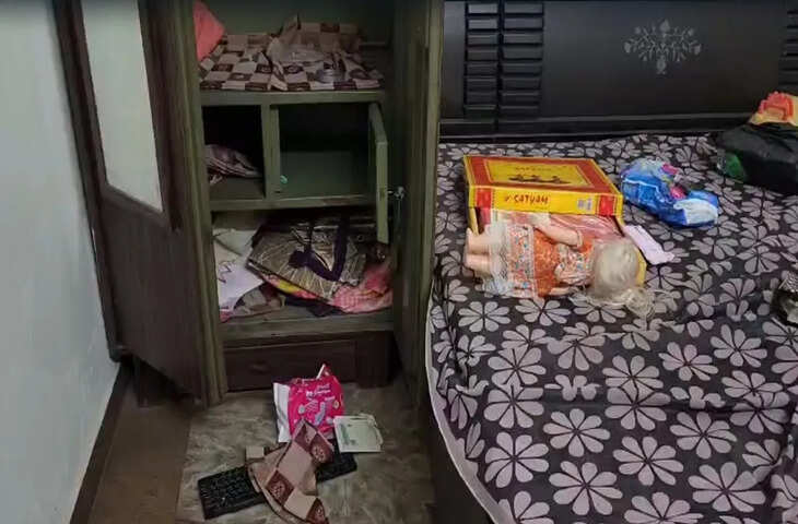 अलीगढ़ में होली के मौके पर डकैती, चार बदमाशों ने स्क्रैप कारोबारी और पत्नी को बंद कर लूट की