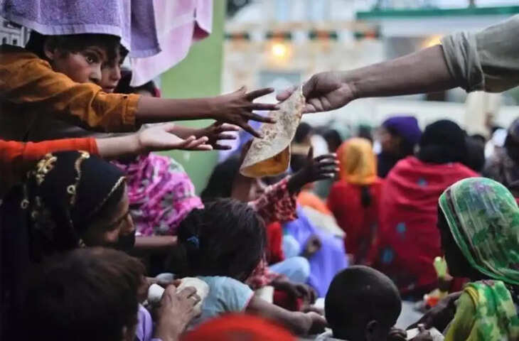पाकिस्तान में महिलाओं को बड़ी राहत, सरकार ने हटाया अहम टैक्स, फैसले को बताया जा रहा ऐतिहासिक कदम