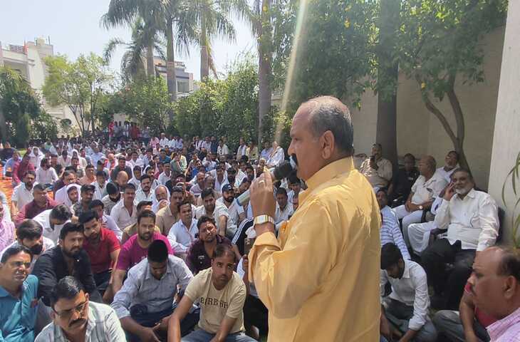 4 प्रसूताओं की मौत भड़के कांग्रेस नेता प्रहलाद गुंजल, वीडियो में बोले न्याय नहीं मिला तो ईंट से ईंट बजा देंगे&nbsp;