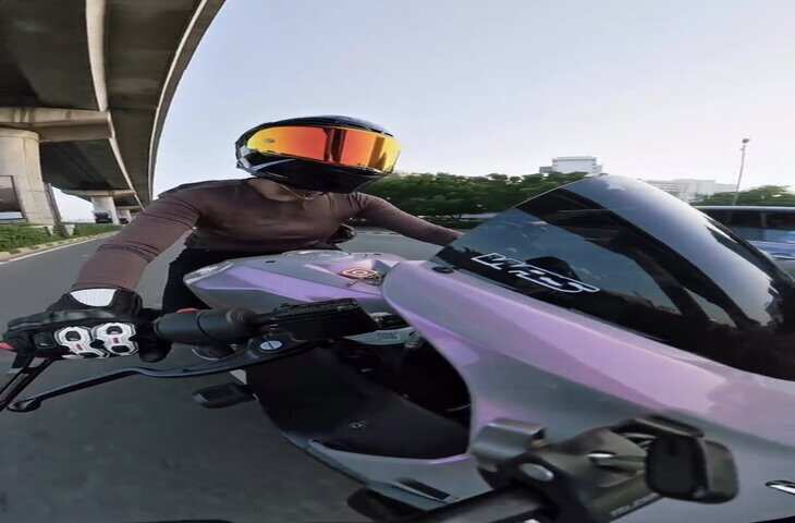 Gurugram Road Rage: बाइक राइडर सिया के साथ कथित खतरनाक हरकत, कार के सामने आने से सड़क पर गिरीं