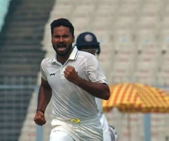 "mukesh -1--1-11111144455" "mukesh -1--1-111111444" "mukesh -1--1-111111" "mukesh -1--1-1111114445511"