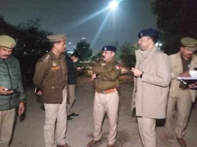 Noida : पुलिस व पर्स/मोबाइल लुटेरे बदमाशों के बीच मुठभेड़, 2 लुटेरे गिरफ्तार !