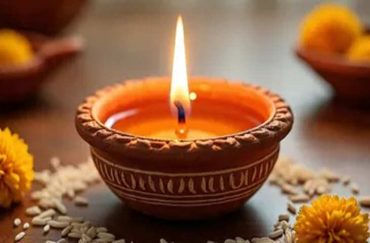 शारदीय नवरात्रि की अष्टमी-नवमी पर घर की इन 5 जगहों पर जलाएं दीपक, सुख-समृद्धि के लिए शुभ मानी जाती है यह परंपरा