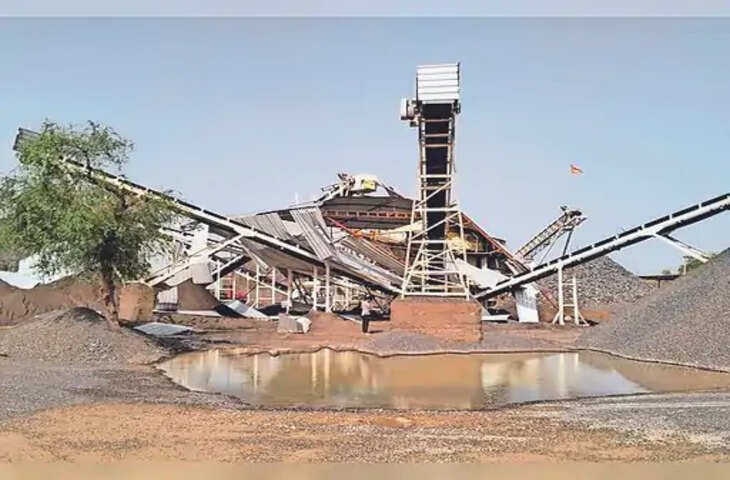 Churu नगर परिषद के सामने विरोध जताया