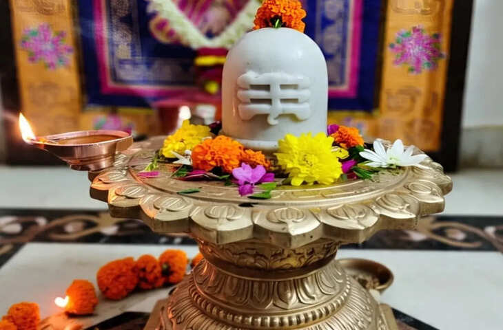 सावन के दूसरे सोमवार पर भेजें भगवान शिव से जुड़े ये 10 प्यारे संदेश और शायरी