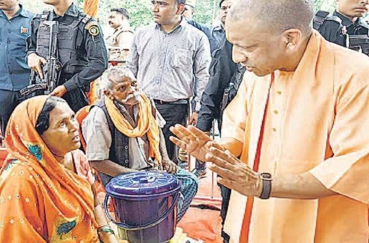 लखनऊ में गोमती की बाढ़ से तबाही, फैजुल्लागंज-मल्लाही टोला में घर-दुकानें डूबीं; पानी में बह गई बरसों की कमाई