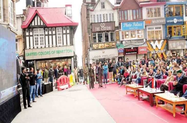 Shimla रिज पर ढाई हजार लोगों ने वर्ल्ड कप फाइनल देखा।