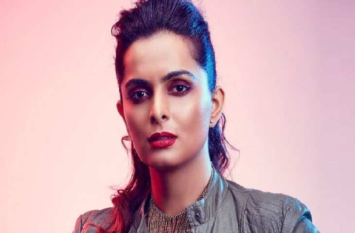 कुंडली भाग्य फेम एक्ट्रेस&nbsp;Ruhi Chaturvedi के इन्स्टा अकाउंट में लगी सेंध, एडल्ट फोटो पोस्ट होने के बाद एक्ट्रेस ने&nbsp;जारी किया बयान&nbsp;